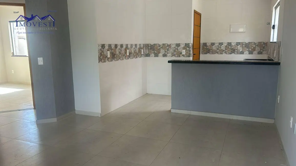 Foto 4 de Casa de Condomínio com 2 quartos à venda, 72m2 em Jardim Atlântico Oeste (Itaipuaçu), Marica - RJ