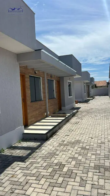 Foto 1 de Casa com 2 quartos à venda, 70m2 em Jardim Atlântico Central (Itaipuaçu), Marica - RJ