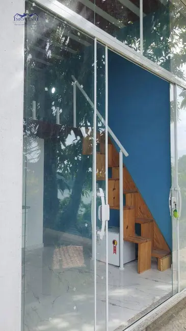 Foto 2 de Kitnet com 1 quarto para alugar, 21m2 em Araçatiba, Marica - RJ