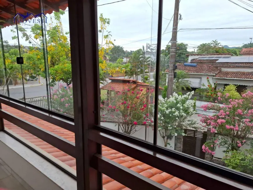 Foto 3 de Casa de Condomínio com 4 quartos à venda, 331m2 em Flamengo, Marica - RJ