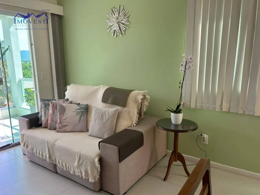 Casa com 3 quartos à venda, 402m2 em Flamengo, Marica - RJ - imagem 4 Foto 4 de Casa com 3 quartos à venda, 402m2 em Flamengo, Marica - RJ