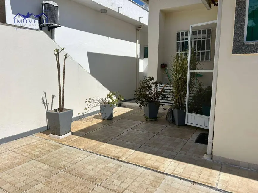 Casa com 3 quartos à venda, 402m2 em Flamengo, Marica - RJ - imagem 7 Foto 7 de Casa com 3 quartos à venda, 402m2 em Flamengo, Marica - RJ