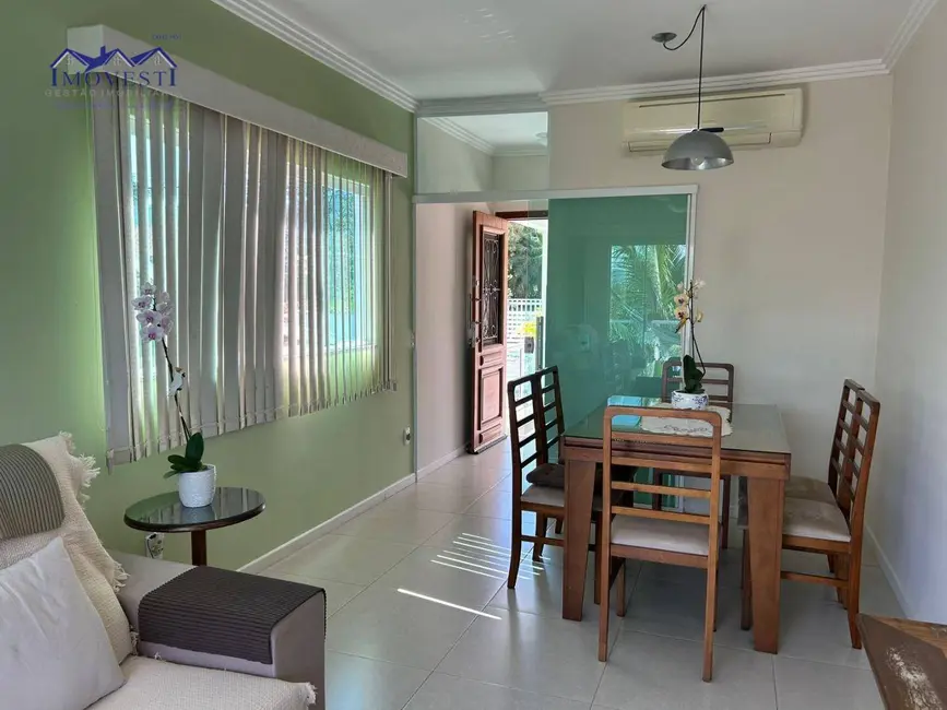 Casa com 3 quartos à venda, 402m2 em Flamengo, Marica - RJ - imagem 6 Foto 6 de Casa com 3 quartos à venda, 402m2 em Flamengo, Marica - RJ