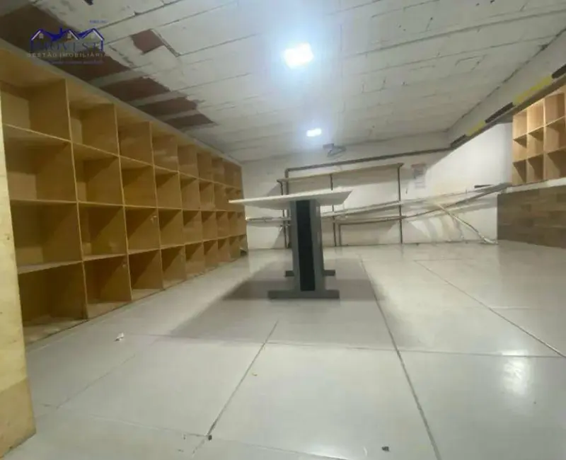 Loja para alugar, 85m2 em Centro, Marica - RJ - imagem 4 Foto 4 de Loja para alugar, 85m2 em Centro, Marica - RJ