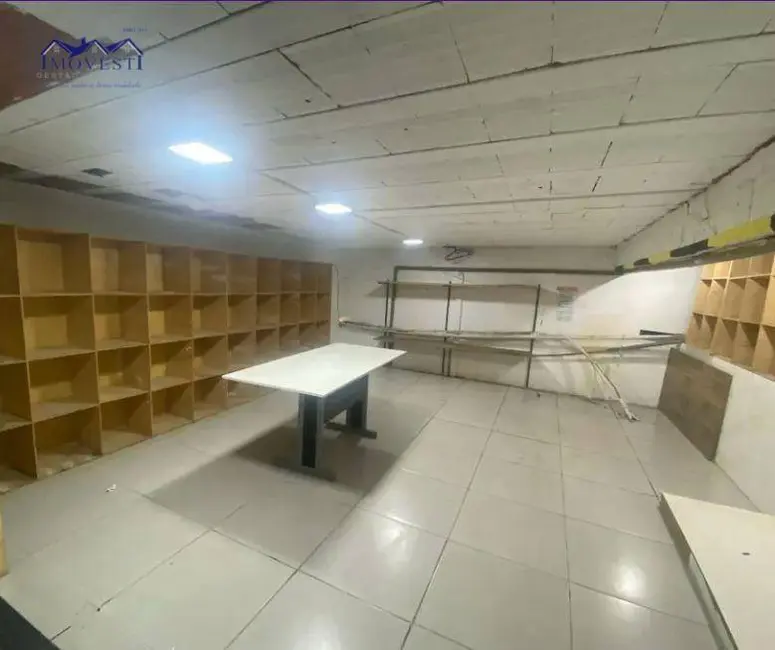 Loja para alugar, 85m2 em Centro, Marica - RJ - imagem 2 Foto 2 de Loja para alugar, 85m2 em Centro, Marica - RJ