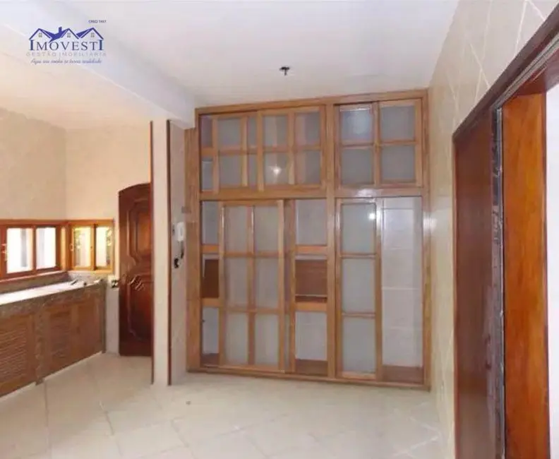 Foto 4 de Casa com 5 quartos para alugar, 345m2 em Centro, Marica - RJ