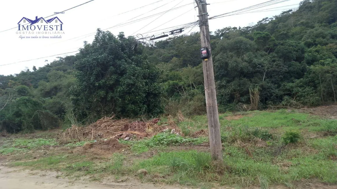 Foto 1 de Terreno / Lote à venda, 360m2 em Marica - RJ