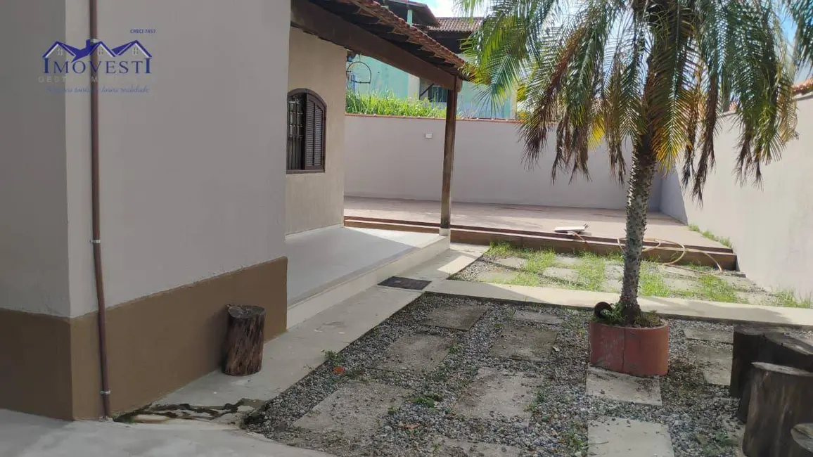 Foto 3 de Casa com 3 quartos à venda, 360m2 em Mumbuca, Marica - RJ