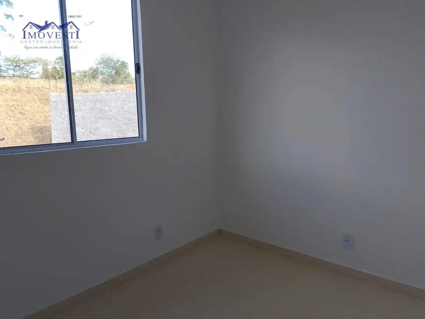 Foto 4 de Casa de Condomínio com 2 quartos para alugar, 75m2 em Três Pontes, Itaborai - RJ