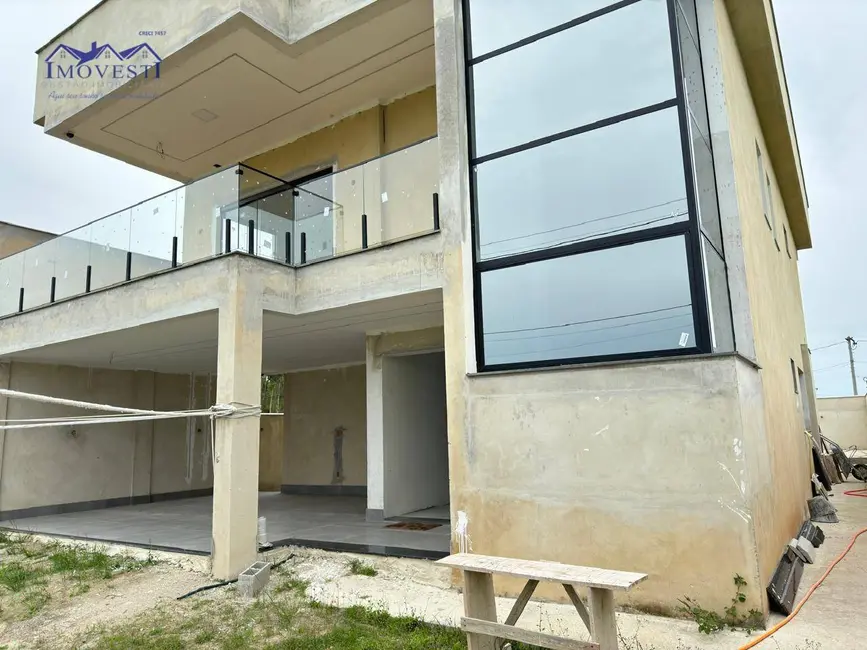 Foto 3 de Casa com 4 quartos à venda, 360m2 em Cajueiros (Itaipuaçu), Marica - RJ