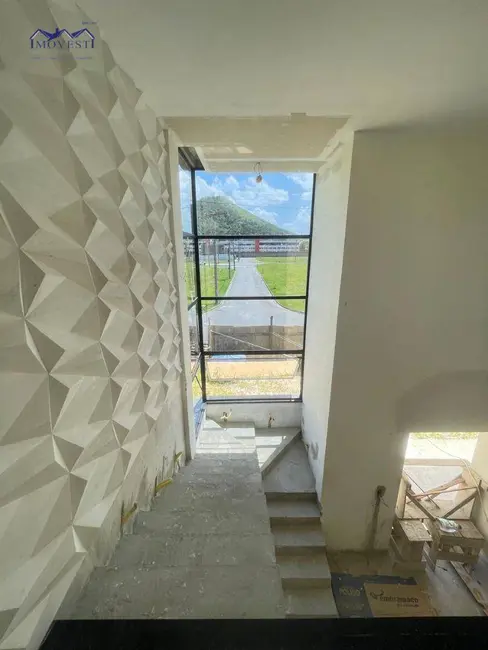 Foto 7 de Casa com 4 quartos à venda, 360m2 em Cajueiros (Itaipuaçu), Marica - RJ