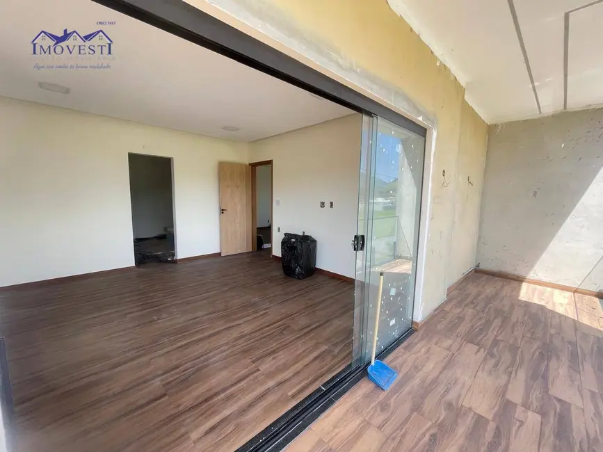 Foto 8 de Casa com 4 quartos à venda, 360m2 em Cajueiros (Itaipuaçu), Marica - RJ