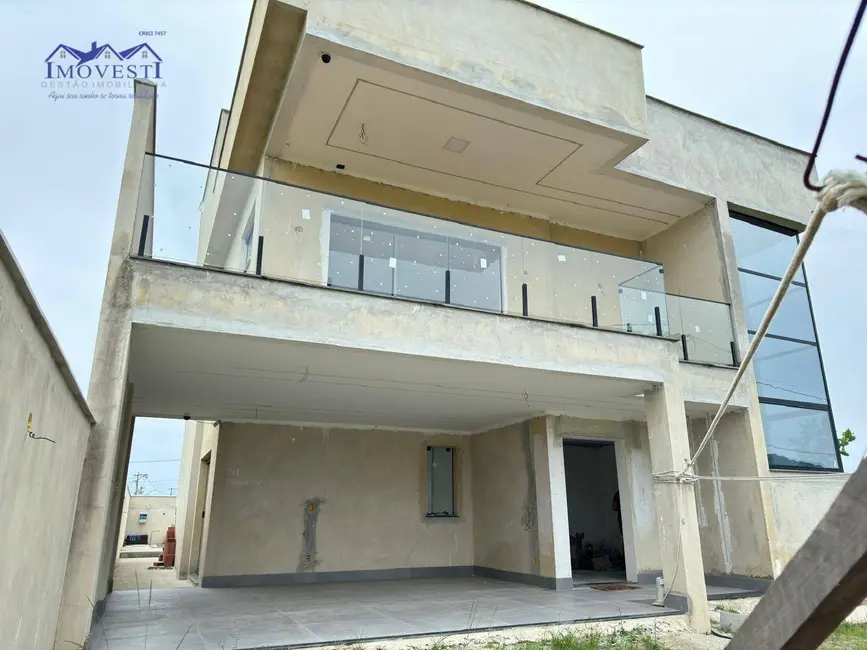 Foto 1 de Casa com 4 quartos à venda, 360m2 em Cajueiros (Itaipuaçu), Marica - RJ
