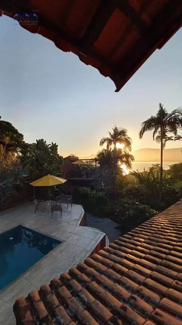 Foto 7 de Casa com 6 quartos à venda, 690m2 em Araçatiba, Marica - RJ