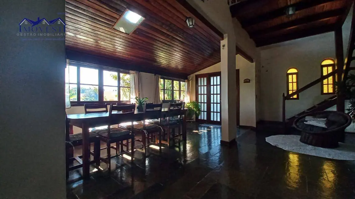 Foto 5 de Casa com 6 quartos à venda, 690m2 em Araçatiba, Marica - RJ