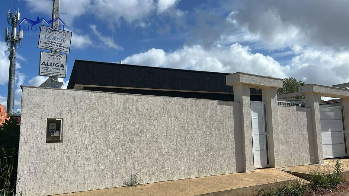 Foto 1 de Casa com 3 quartos para alugar, 360m2 em Jacaroá, Marica - RJ