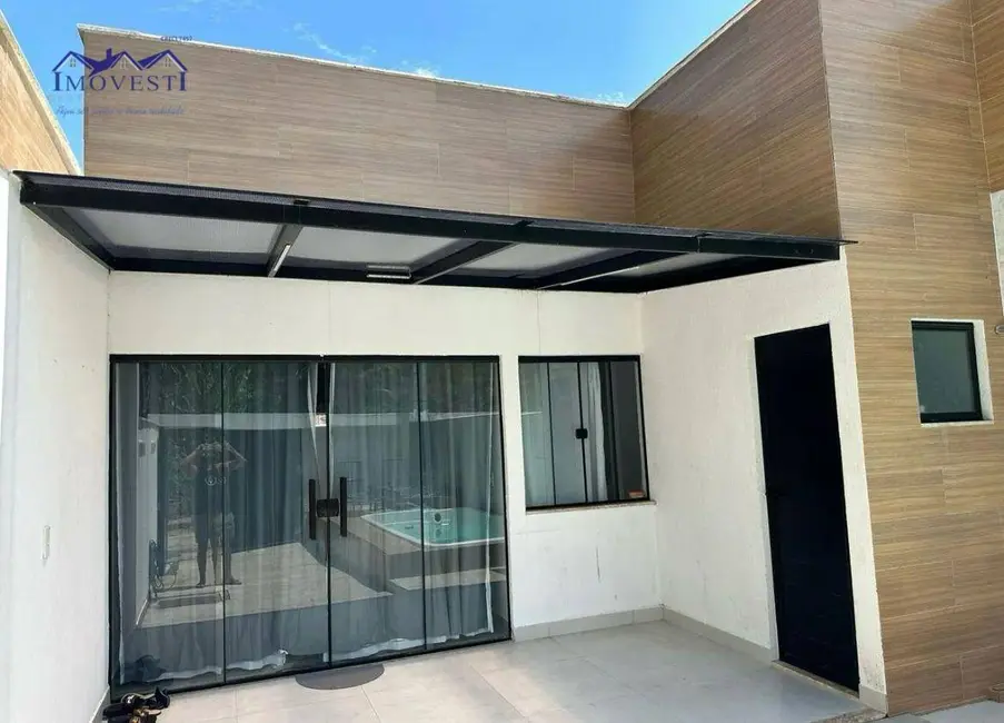 Foto 4 de Casa com 2 quartos à venda, 120m2 em Marica - RJ