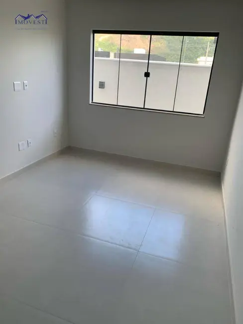 Foto 8 de Casa de Condomínio com 3 quartos à venda, 370m2 em Marica - RJ