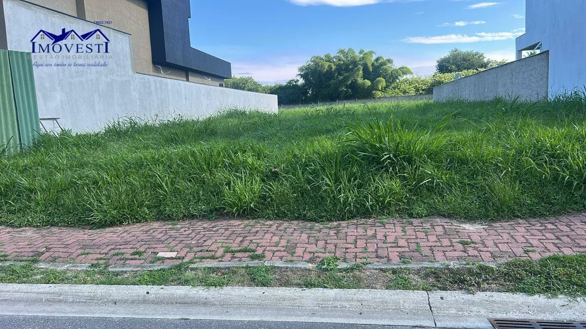Foto 3 de Terreno / Lote à venda, 565m2 em Centro, Marica - RJ