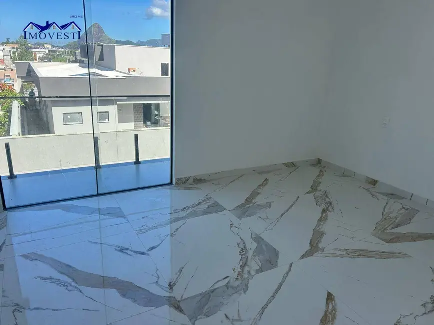 Foto 9 de Casa com 4 quartos para alugar, 212m2 em Marica - RJ