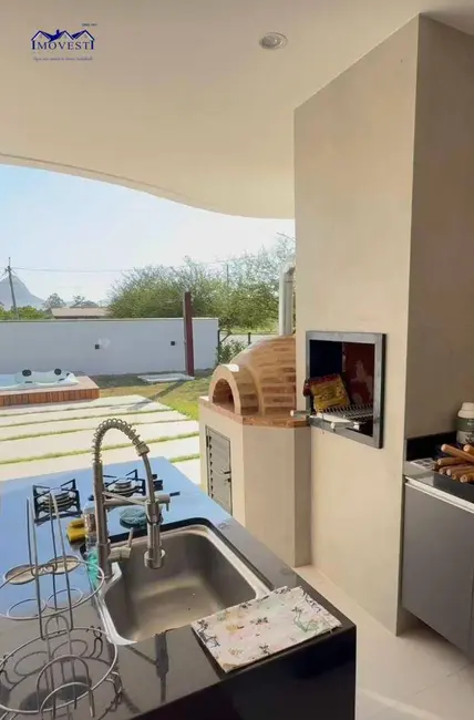 Foto 8 de Casa com 3 quartos à venda, 403m2 em Marica - RJ