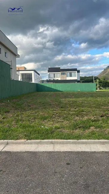 Foto 1 de Terreno / Lote à venda, 360m2 em Marica - RJ