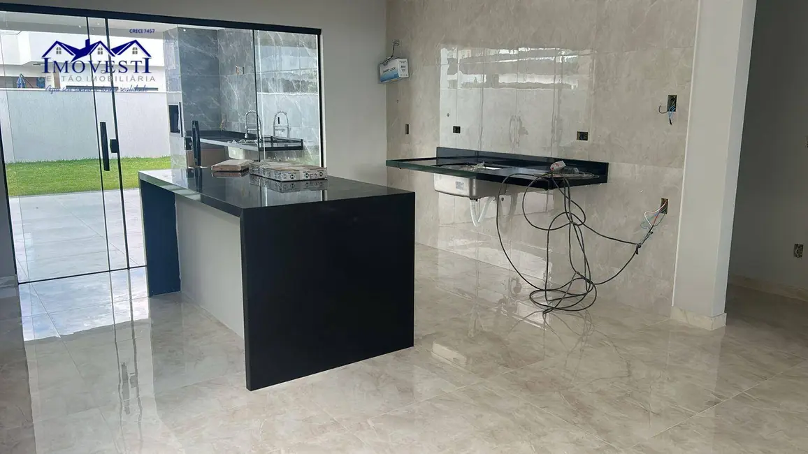 Foto 8 de Casa de Condomínio com 3 quartos à venda, 370m2 em Marica - RJ