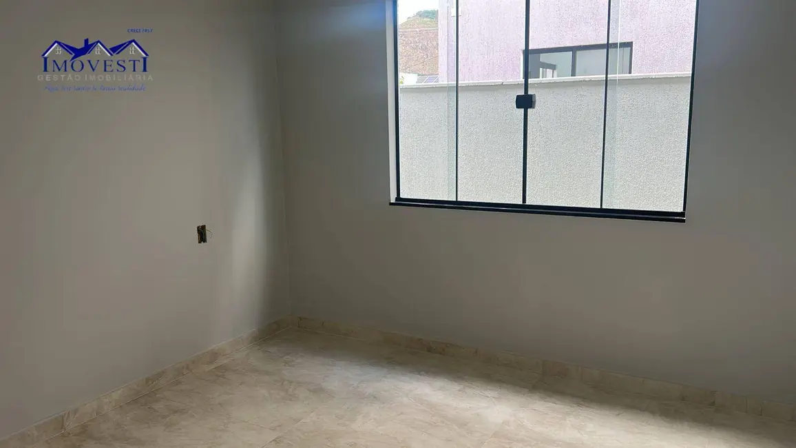 Foto 6 de Casa de Condomínio com 3 quartos à venda, 370m2 em Marica - RJ