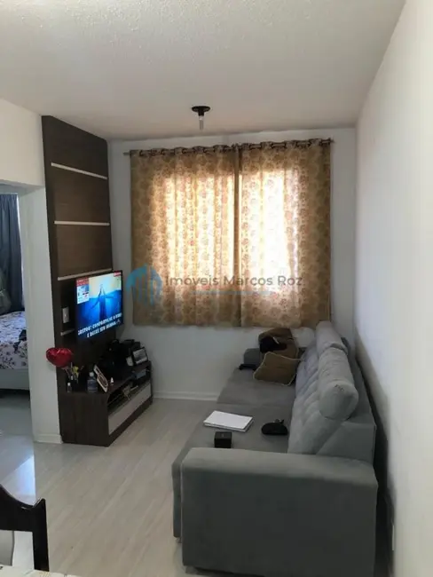 Foto 2 de Apartamento com 2 quartos à venda, 45m2 em Jardim São Luiz, Jandira - SP