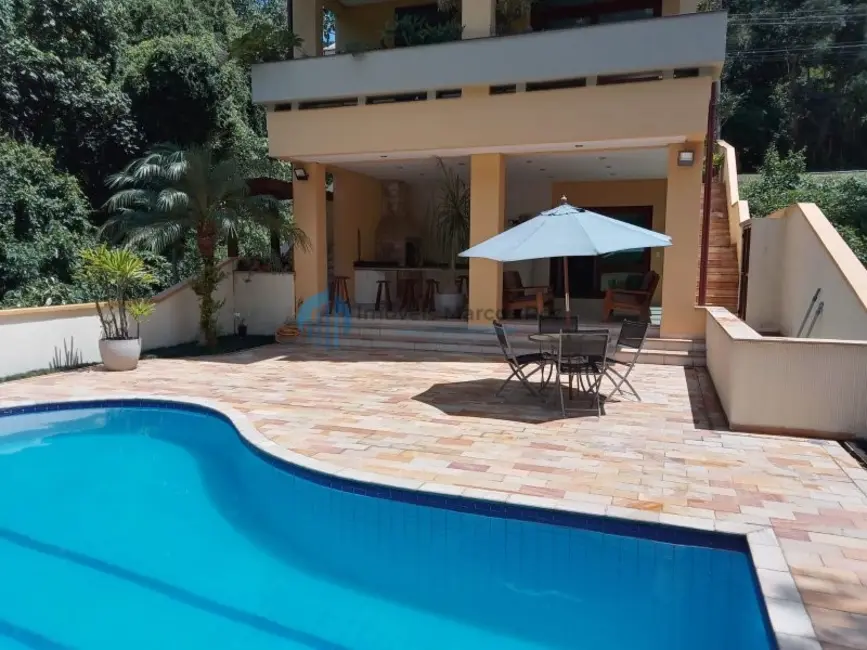 Casa com 3 quartos à venda, 253m2 em Parque Nova Jandira, Jandira - SP - imagem 9 Foto 9 de Casa com 3 quartos à venda, 253m2 em Parque Nova Jandira, Jandira - SP