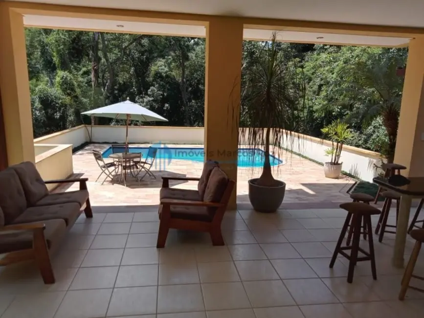 Casa com 3 quartos à venda, 253m2 em Parque Nova Jandira, Jandira - SP - imagem 8 Foto 8 de Casa com 3 quartos à venda, 253m2 em Parque Nova Jandira, Jandira - SP