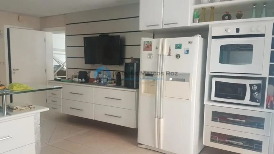 Foto 5 de Casa com 4 quartos à venda, 410m2 em Alphaville Residencial Um, Barueri - SP