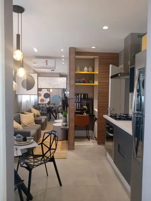 Foto 2 de Apartamento com 2 quartos à venda, 34m2 em Vila Sul Americana, Carapicuiba - SP