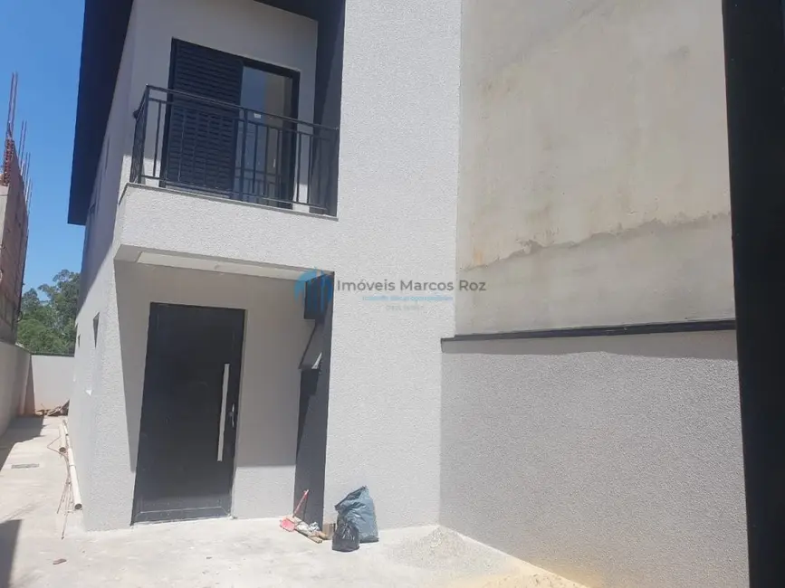 Casa com 3 quartos à venda, 100m2 em Ana Cristina II, Jandira - SP - imagem 4 Foto 4 de Casa com 3 quartos à venda, 100m2 em Ana Cristina II, Jandira - SP