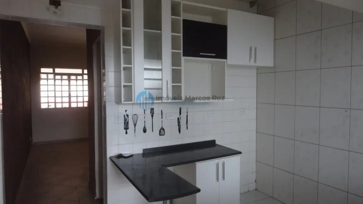 Foto 3 de Casa com 2 quartos à venda, 65m2 em Jardim Regina Alice, Barueri - SP
