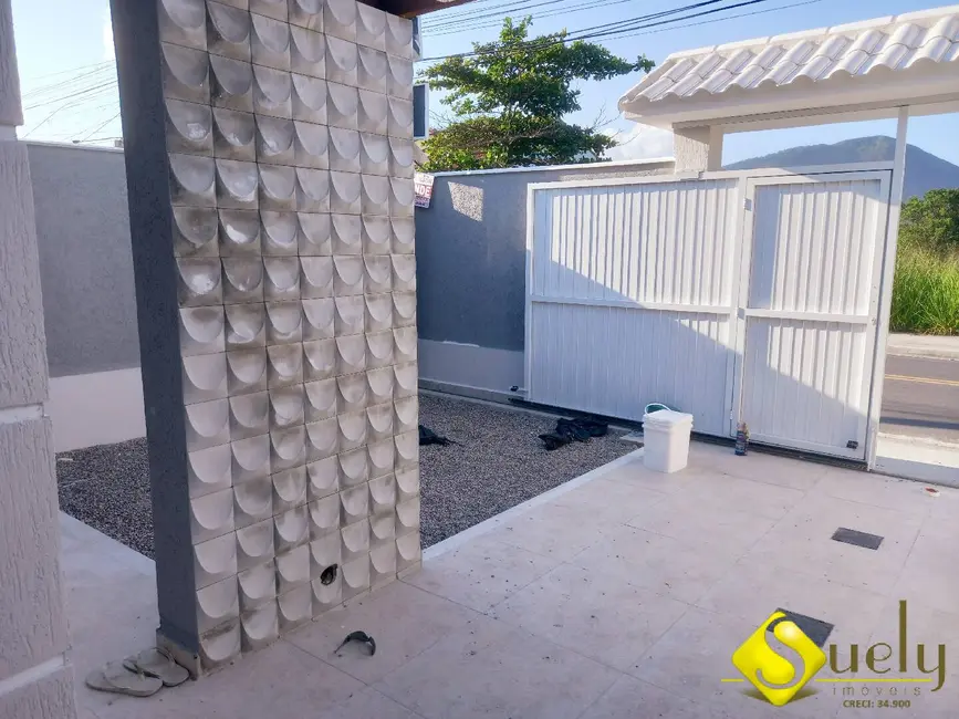 Foto 4 de Casa com 3 quartos à venda, 220m2 em Marica - RJ