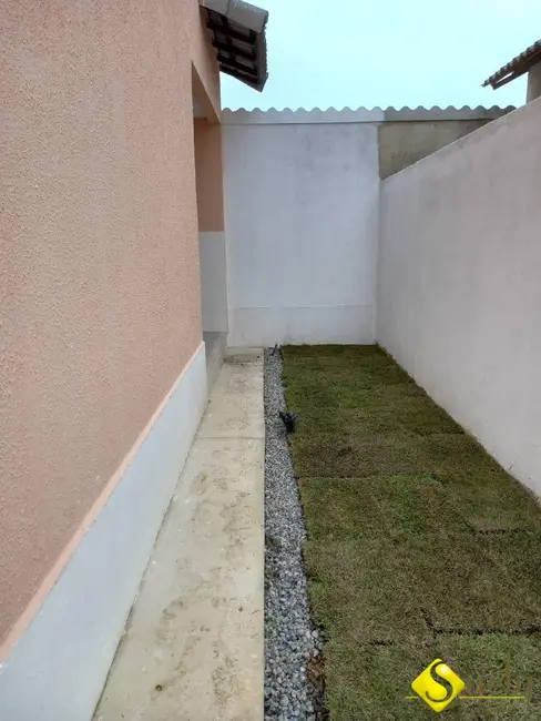 Foto 6 de Casa com 2 quartos à venda, 80m2 em Marica - RJ