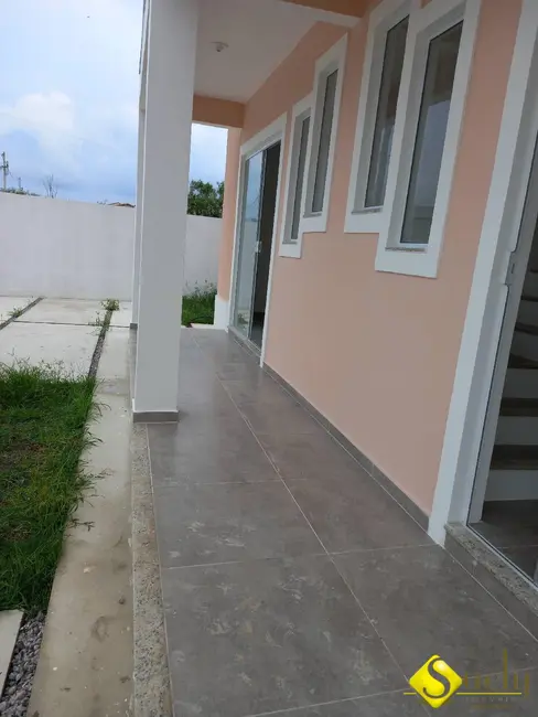 Foto 2 de Casa com 2 quartos à venda, 80m2 em Marica - RJ