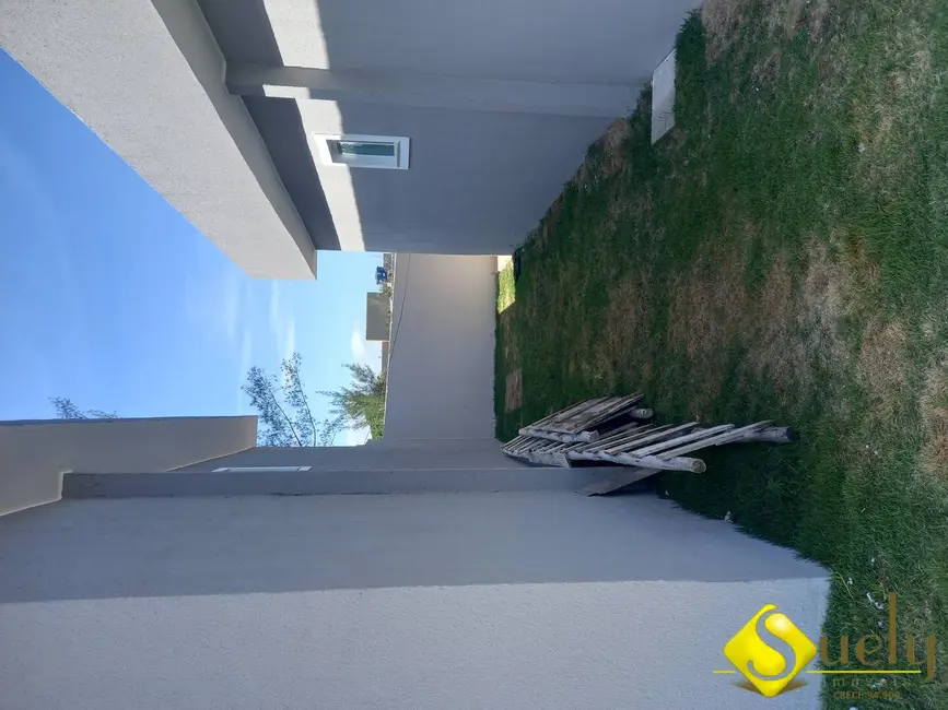 Foto 4 de Casa com 2 quartos à venda, 65m2 em Marica - RJ