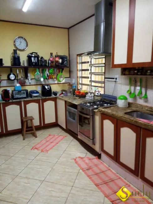 Foto 4 de Casa com 3 quartos à venda, 480m2 em Marica - RJ