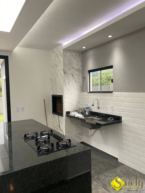 Casa com 3 quartos à venda, 360m2 em Marica - RJ - imagem 6 Foto 6 de Casa com 3 quartos à venda, 360m2 em Marica - RJ