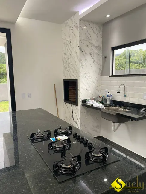 Casa com 3 quartos à venda, 360m2 em Marica - RJ - imagem 9 Foto 9 de Casa com 3 quartos à venda, 360m2 em Marica - RJ