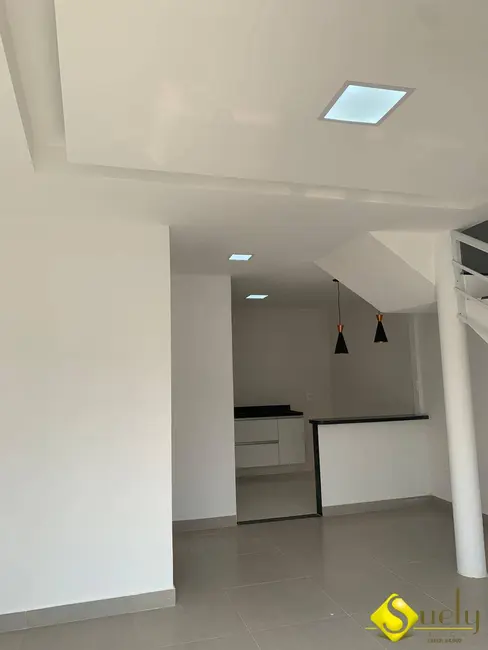 Foto 6 de Casa com 2 quartos à venda, 70m2 em Marica - RJ