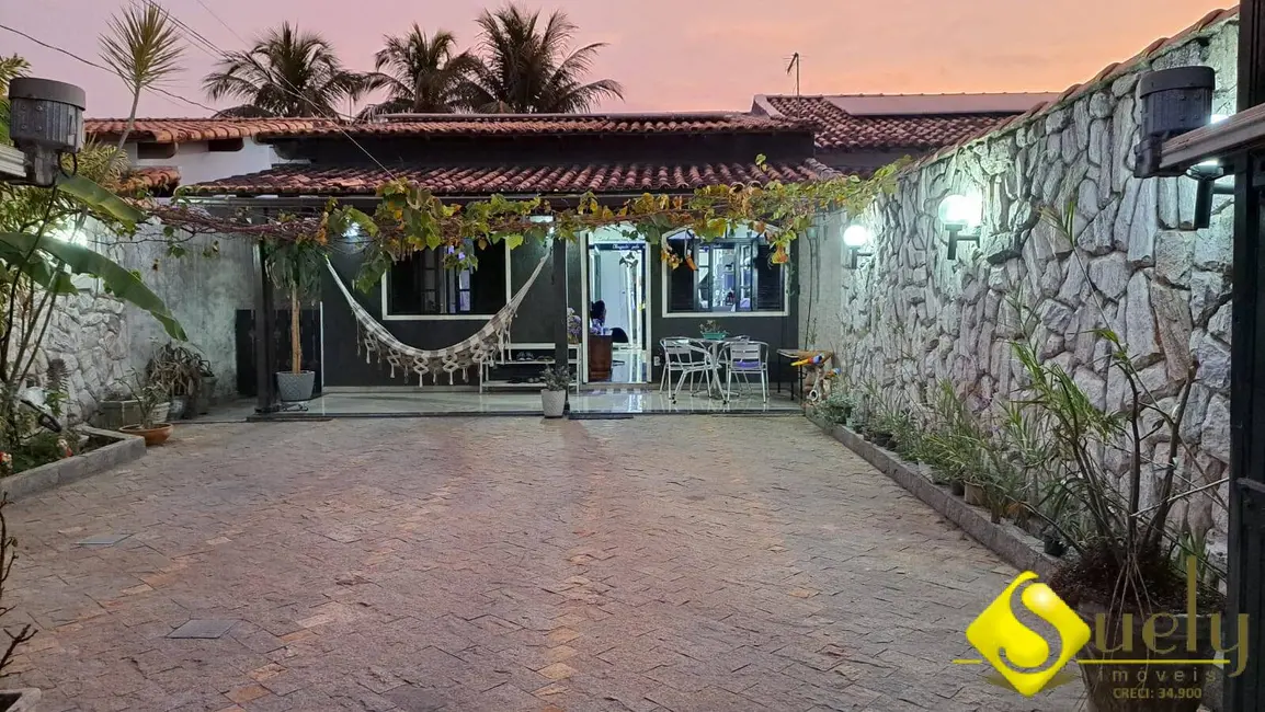 Foto 3 de Casa com 2 quartos à venda, 300m2 em Marica - RJ