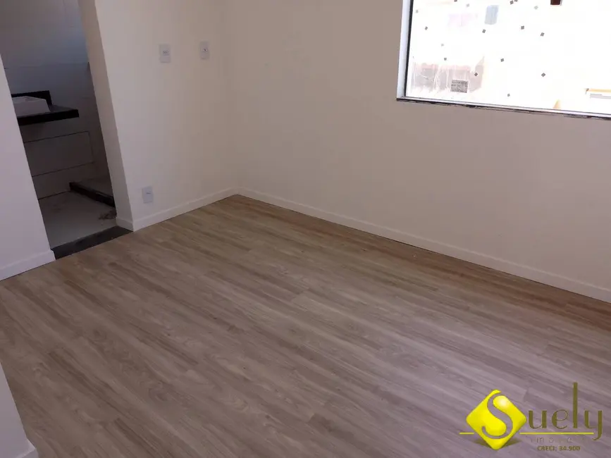 Foto 9 de Casa com 2 quartos à venda, 60m2 em Marica - RJ