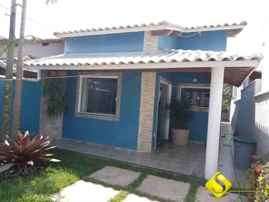 Foto 4 de Casa com 2 quartos à venda, 240m2 em Marica - RJ