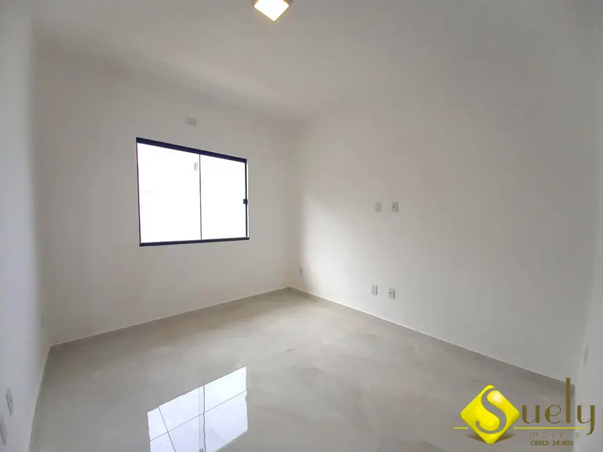 Foto 8 de Casa com 3 quartos à venda, 300m2 em Marica - RJ