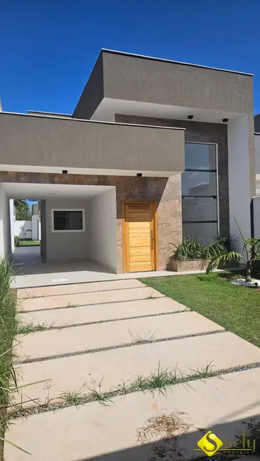 Foto 3 de Casa com 3 quartos à venda, 300m2 em Marica - RJ