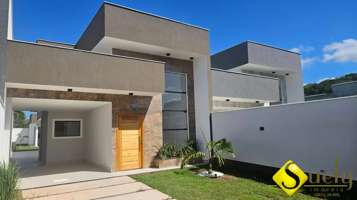 Foto 1 de Casa com 3 quartos à venda, 300m2 em Marica - RJ