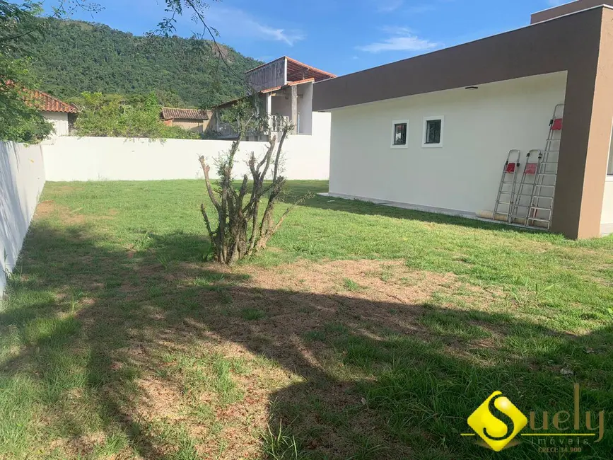 Foto 6 de Casa com 2 quartos à venda, 360m2 em Marica - RJ
